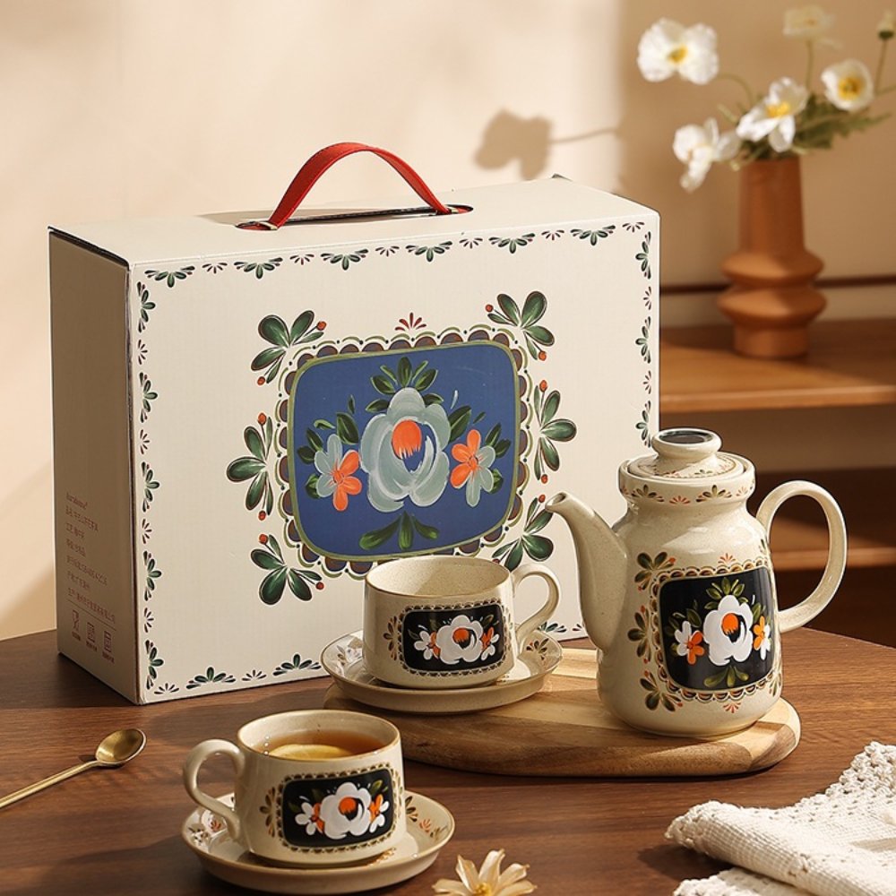 French Vintage Camellia Tea Set Gift Box – Porcelain Teapot & Cups for Two, Elegant Afternoon Tea