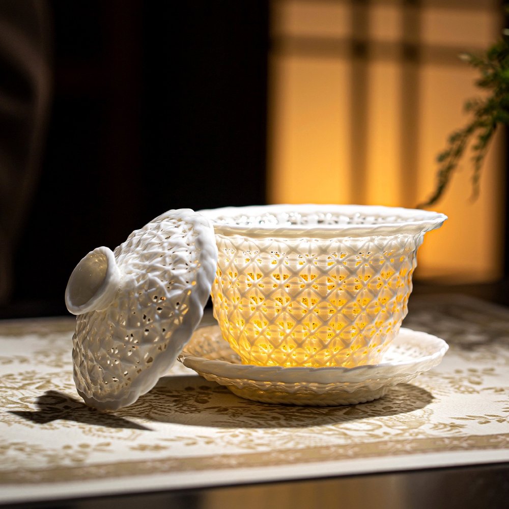 Handmade Linglong Woven Three-Piece Gaiwan 160ml White Ceramic Gongfu Tea Bowl - Image 3