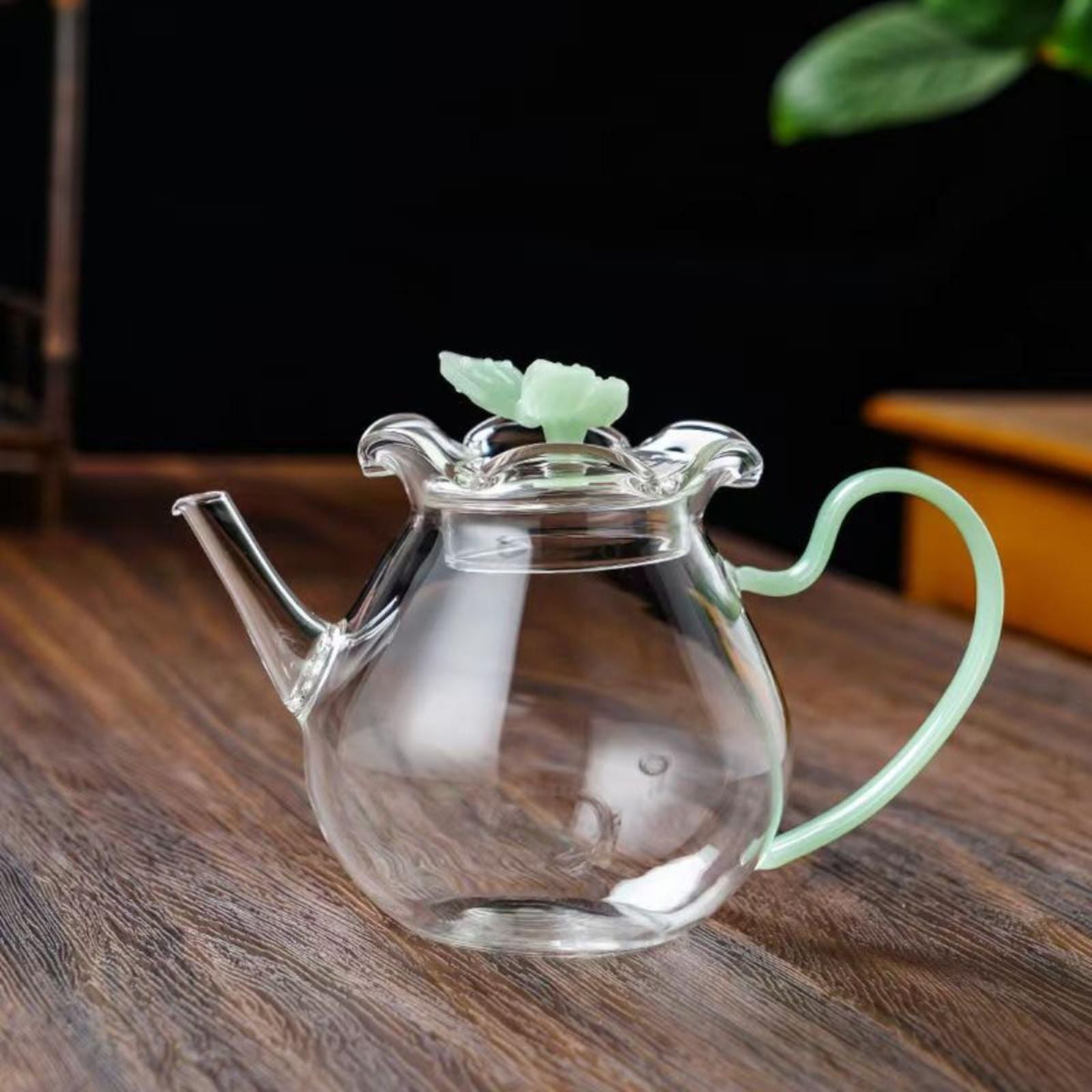 High-Temperature Heat-Resistant Butterfly Glass Kettle with Infuser – 450ml - Image 4