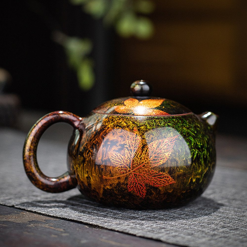 Fuzhou Handcrafted Bodiless Lacquer Maple Leaf Teapot Gift Box, 5.4 fl oz - Image 2